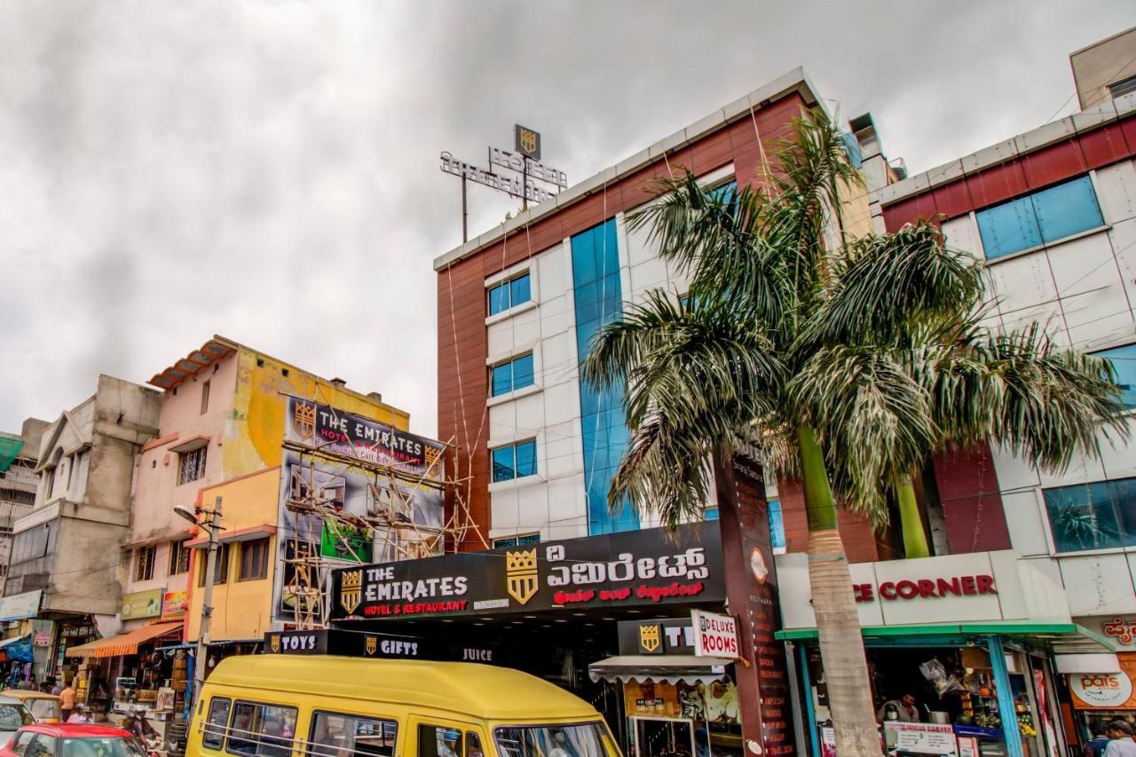 Capital O 5381 The Emirates Hotel Bangalore Buitenkant foto