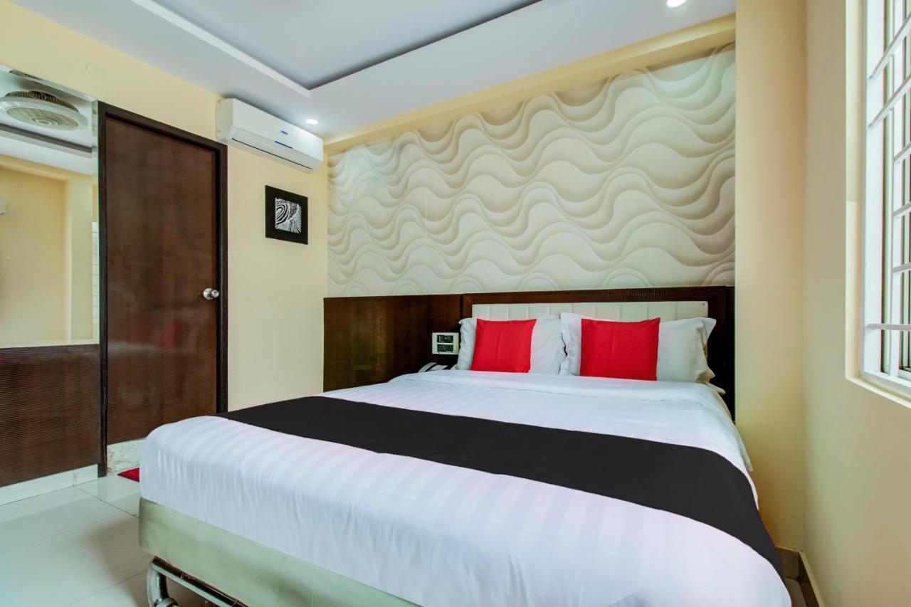 Capital O 5381 The Emirates Hotel Bangalore Buitenkant foto