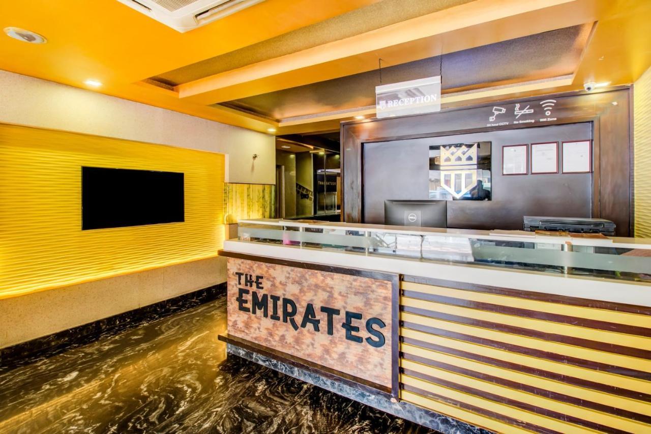Capital O 5381 The Emirates Hotel Bangalore Buitenkant foto